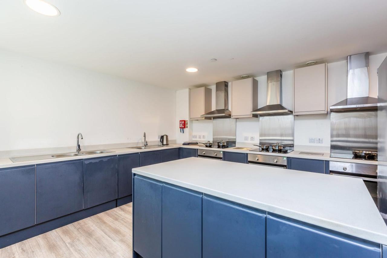 לינקולן Spacious Ensuite Room With Shared Kitchen מראה חיצוני תמונה